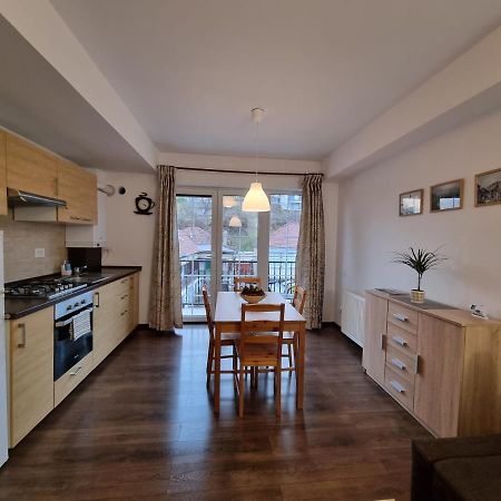 Avram Iancu Private Apartment With Ac 브라쇼브 외부 사진