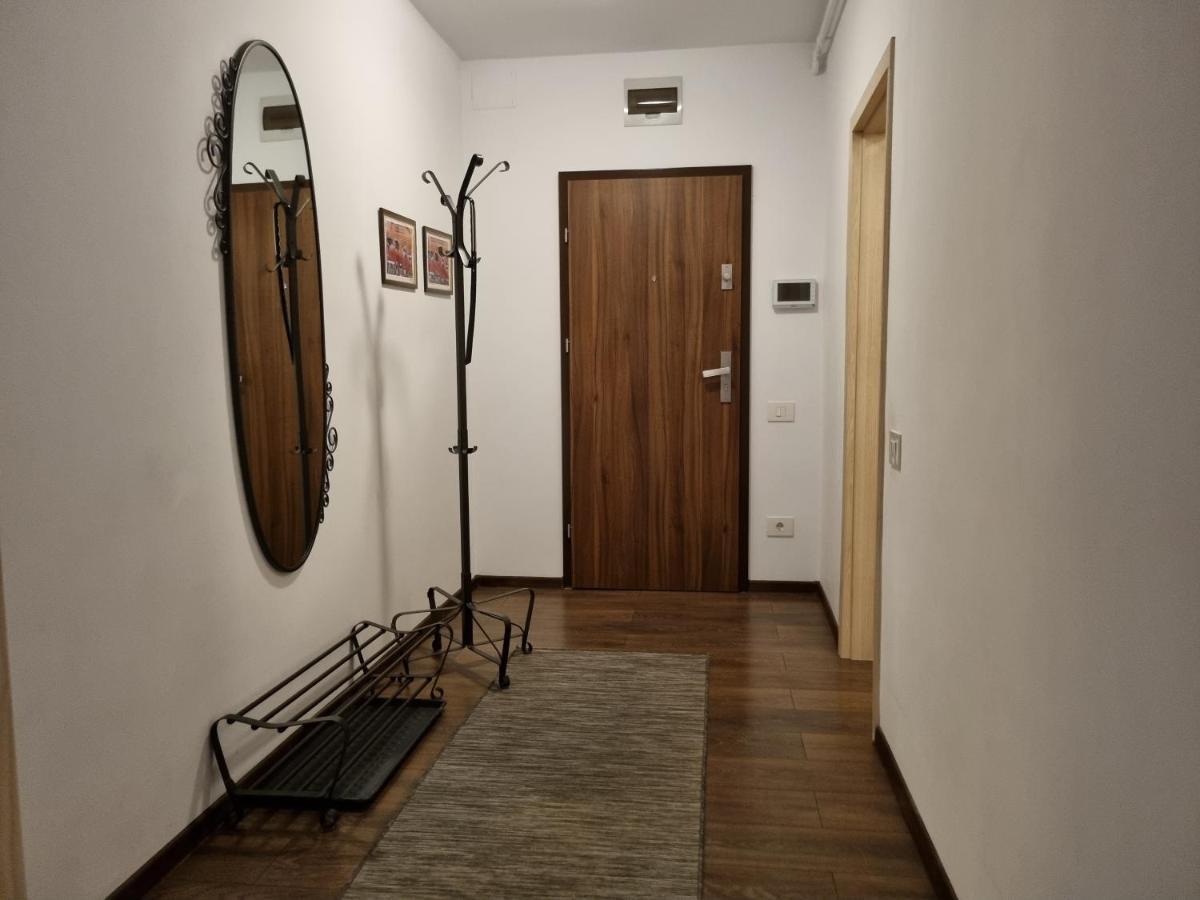 Avram Iancu Private Apartment With Ac 브라쇼브 외부 사진