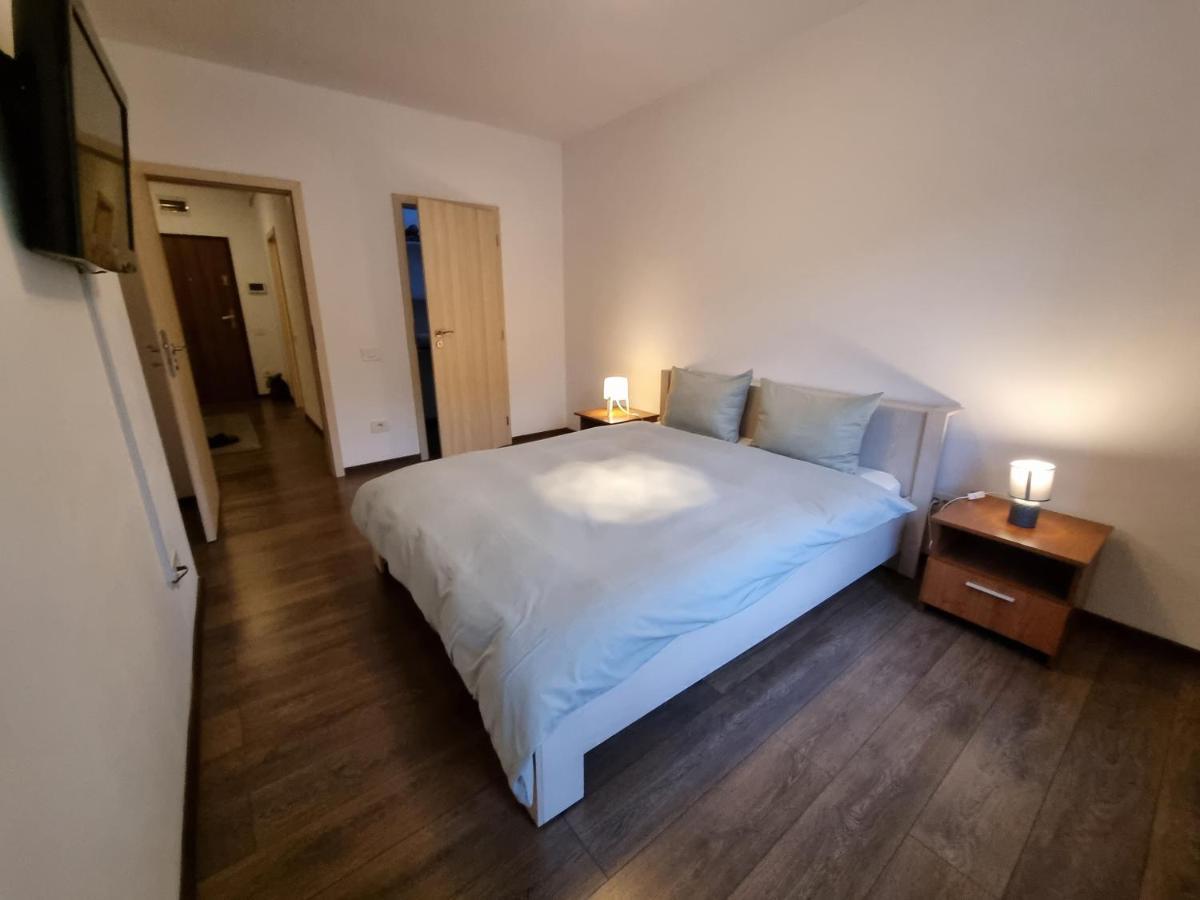 Avram Iancu Private Apartment With Ac 브라쇼브 외부 사진