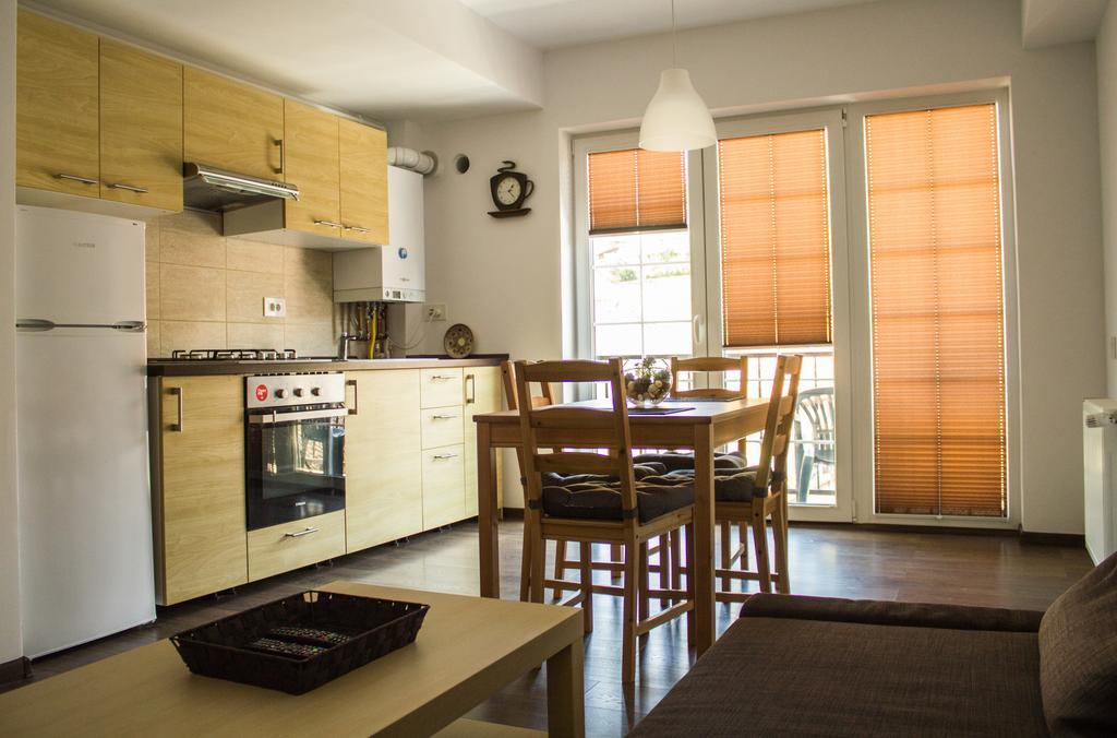 Avram Iancu Private Apartment With Ac 브라쇼브 외부 사진