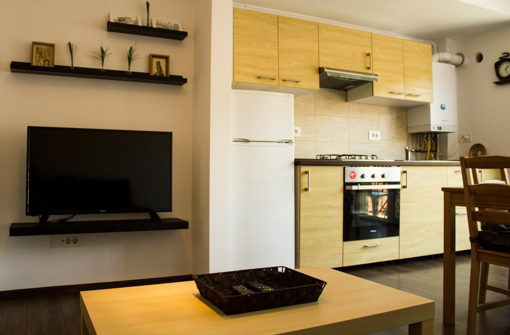 Avram Iancu Private Apartment With Ac 브라쇼브 외부 사진